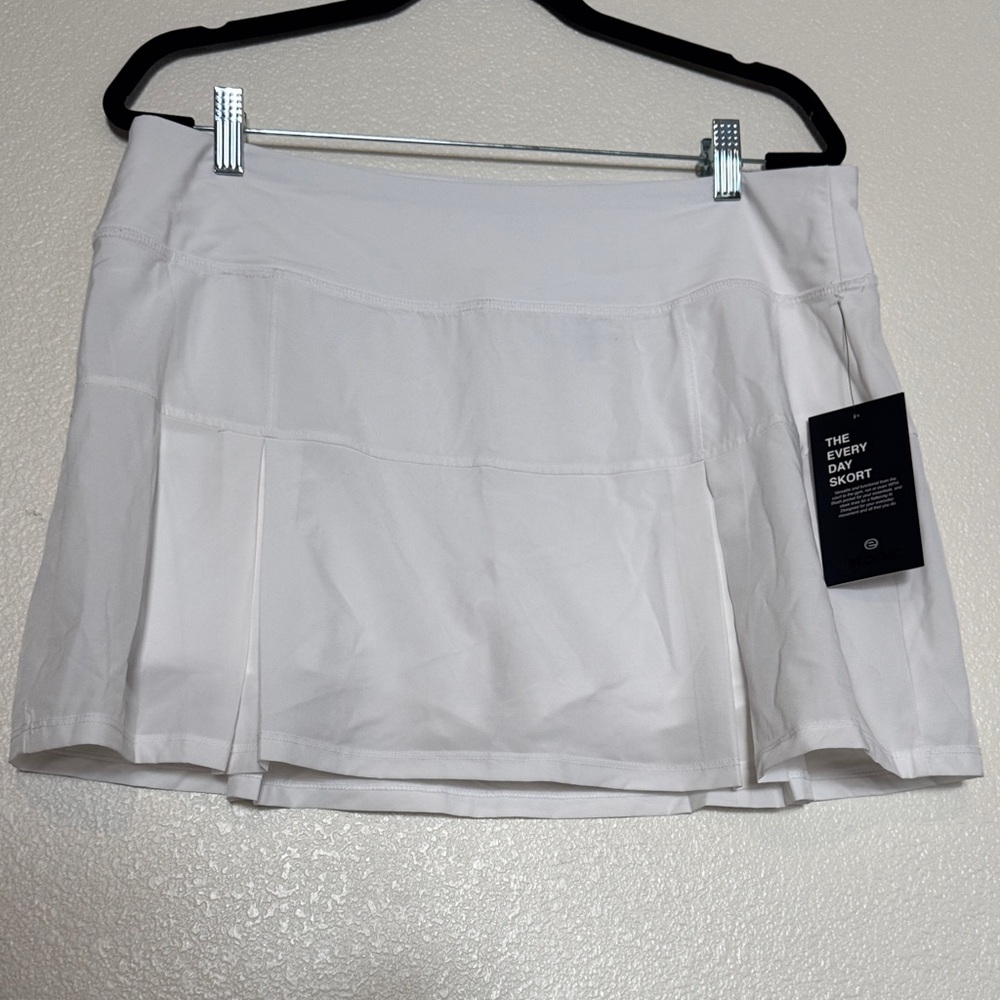 NWT White Women's Athletic Skirt Skort Large